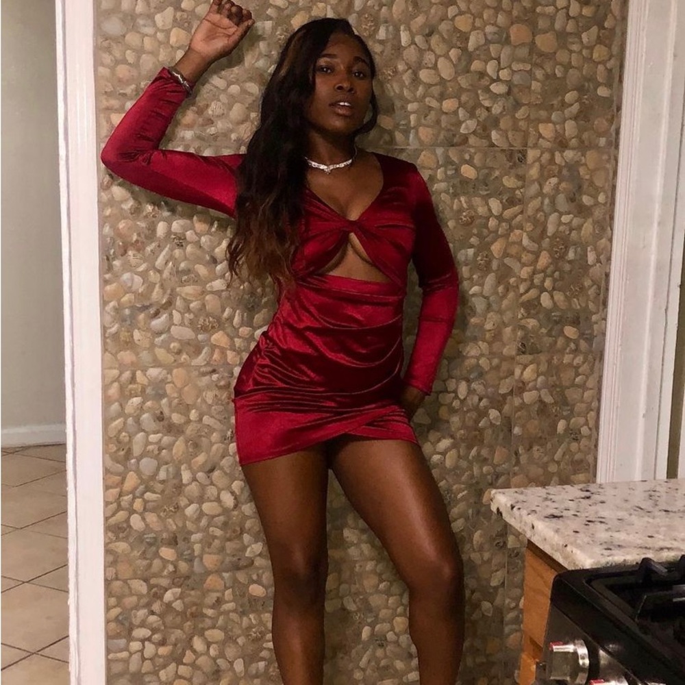Silk Sexy Red Vacation, Nightlife, Party Dress SMALL (Preloved) Like New